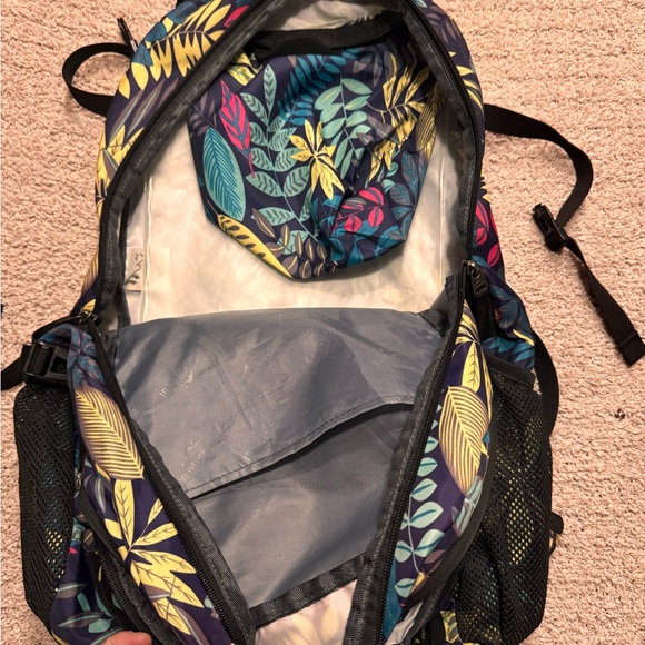 Colorful backpack - Picture 4 of 5